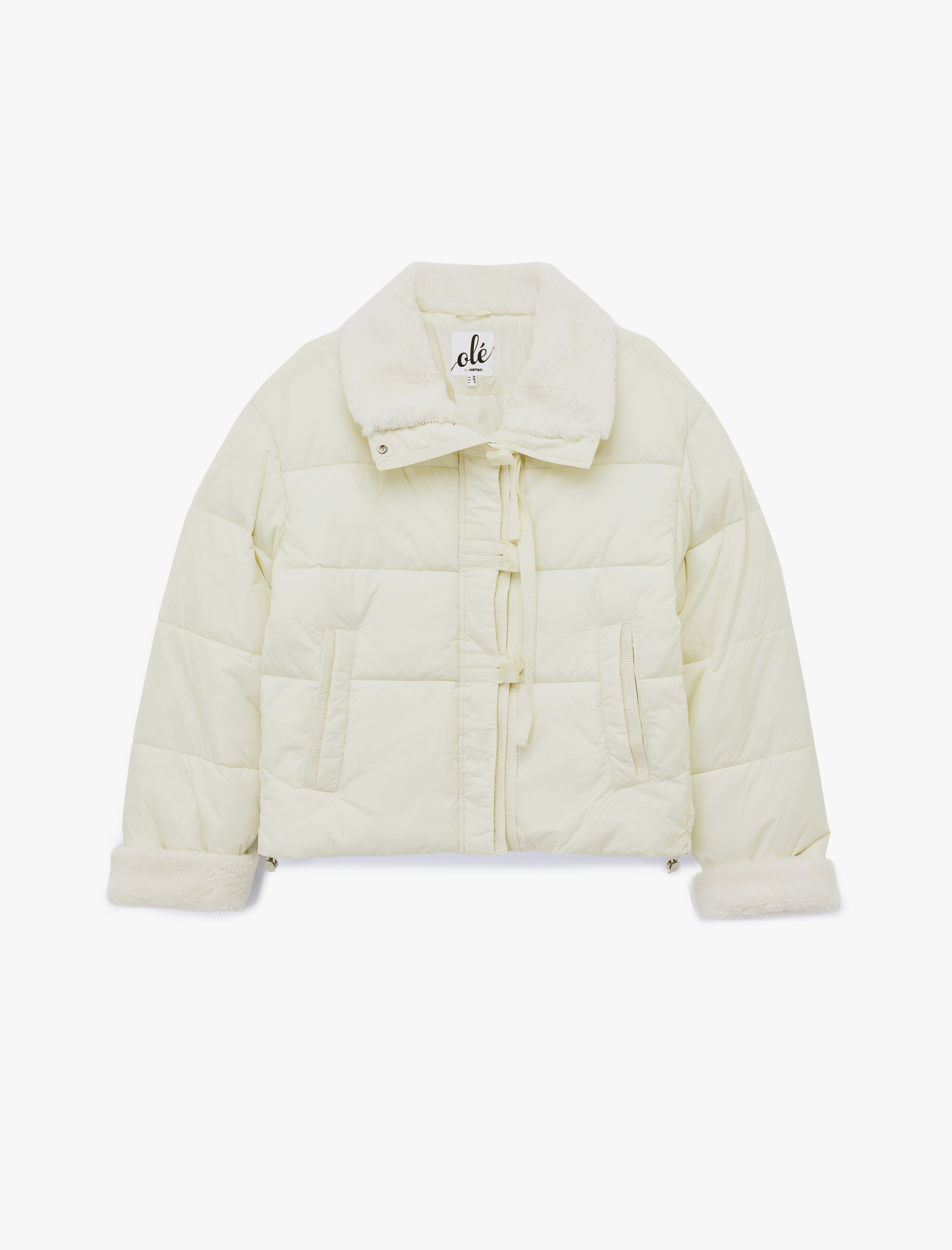   Uzun Kollu Suni Kürk Yaka Fermuarlı Cepli Kapitone Ceket