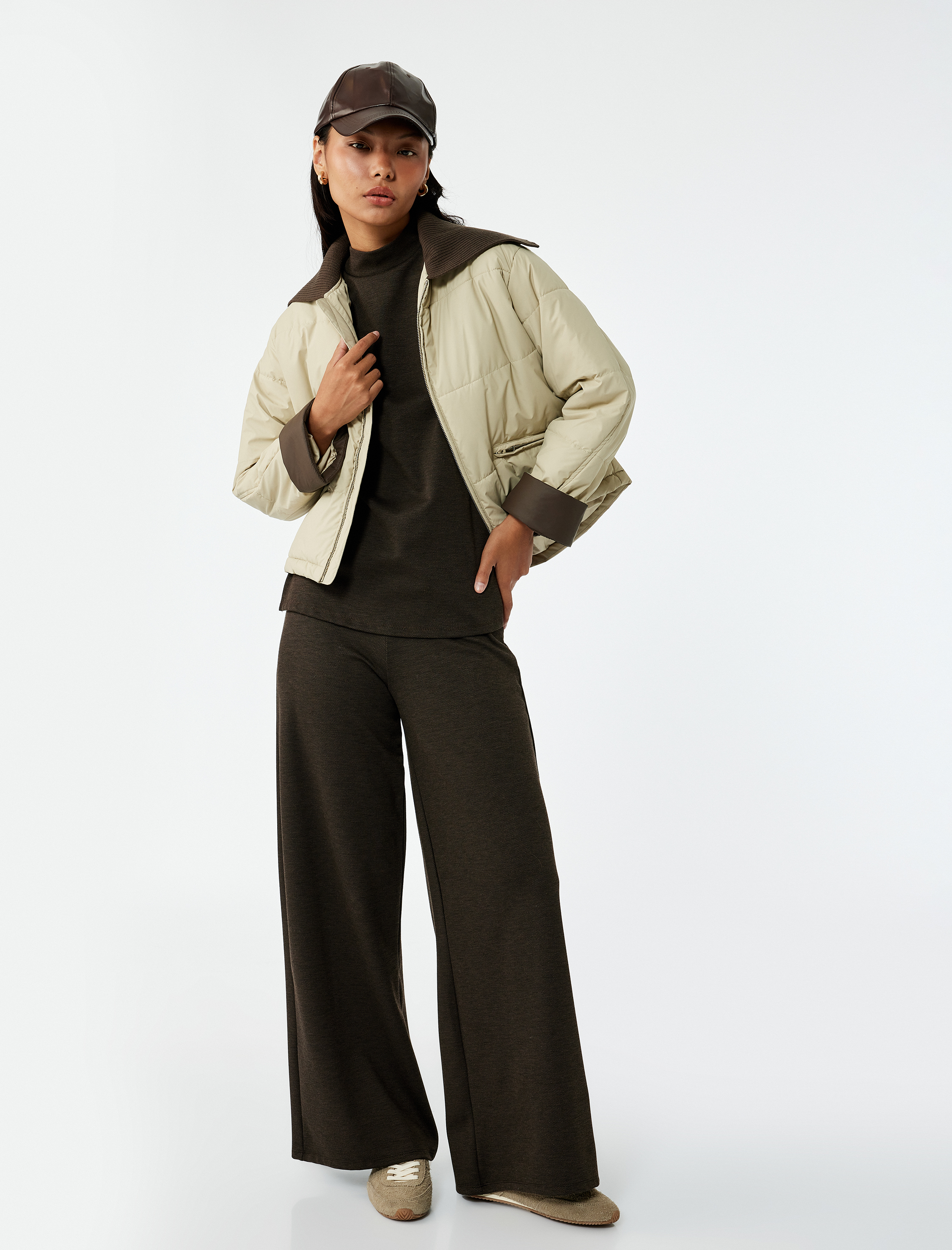   Yaka Detaylı Fermuarlı Cepli Oversize Kapitone Ceket