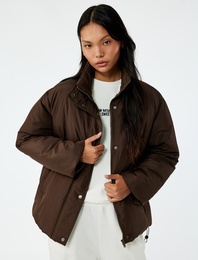 Dik Yaka Çıtçıt Düğmeli Cepli Uzun Kollu Rahat Kalıp Anorak Ceket