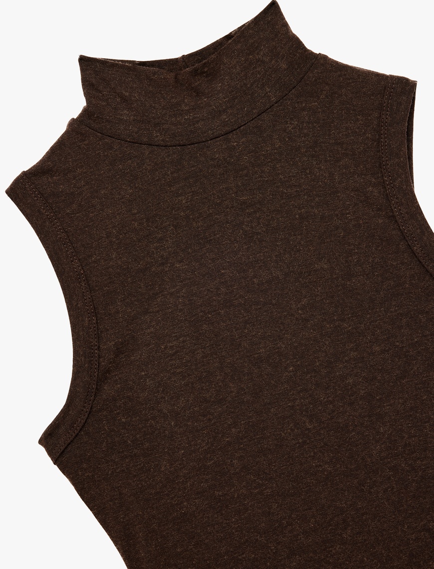   Koyun Yünü Karışımlı Slim Fit Dik Yaka Kolsuz Body