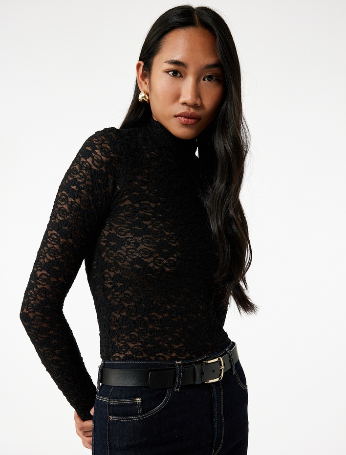  Slim Fit Uzun Kollu Dik Yaka Floral Dokulu Dantelli Bluz