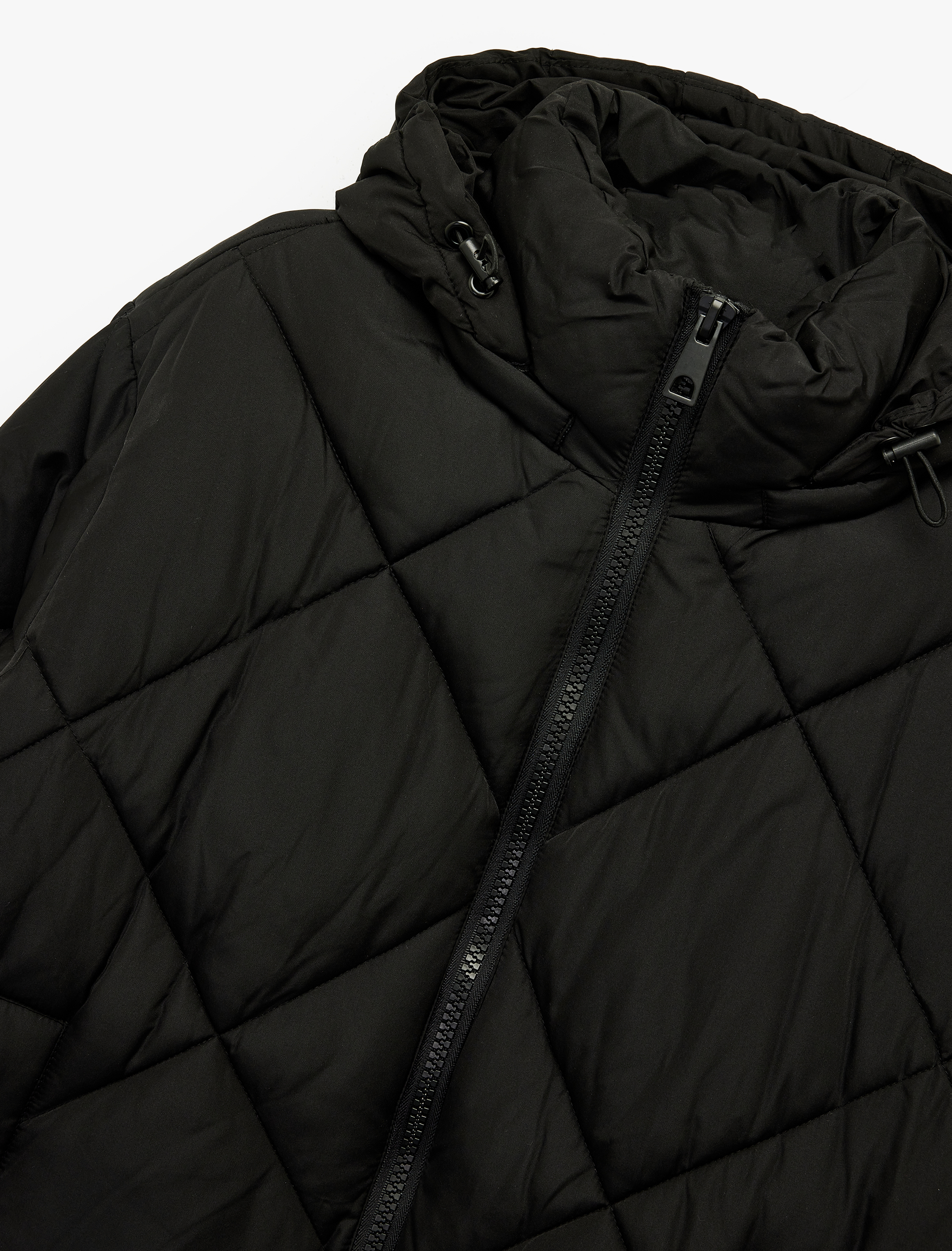 Polar Cep Detaylı Uzun Kollu Fermuarlı Su İtici Kapşonlu Kapitone Mont