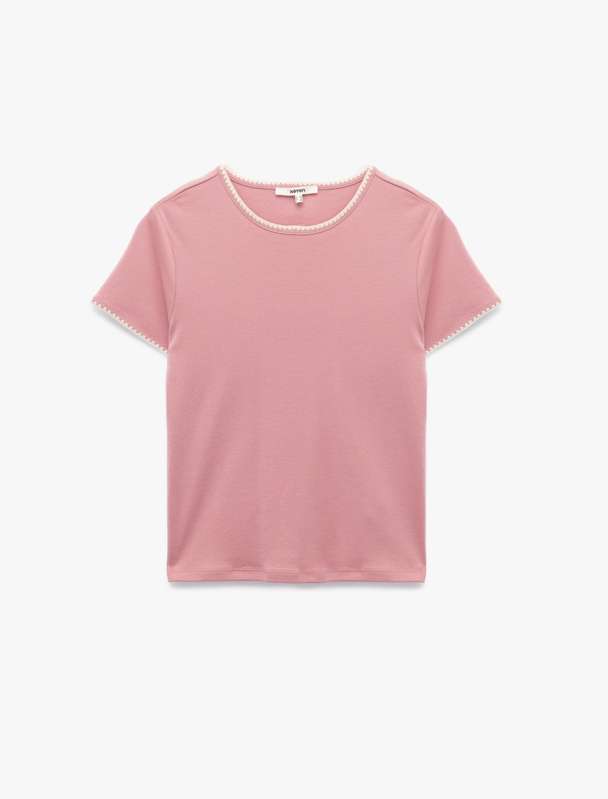   Pamuklu Slim Fit Kısa Kollu Bisiklet Yaka Kroşe Detaylı Tişört