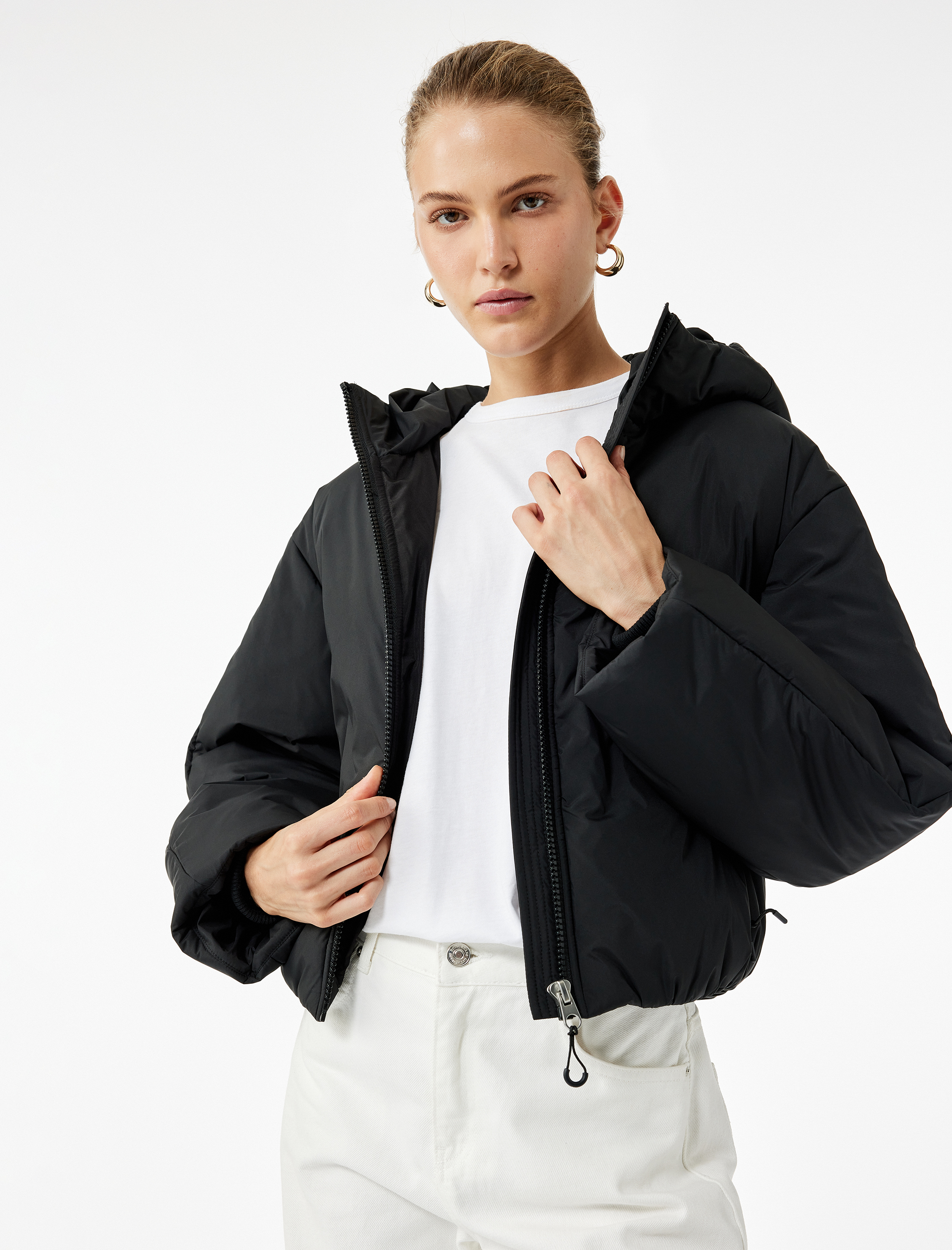   Fermuarlı Uzun Kollu Su İtici Kapüşonlu Crop Şişme Mont