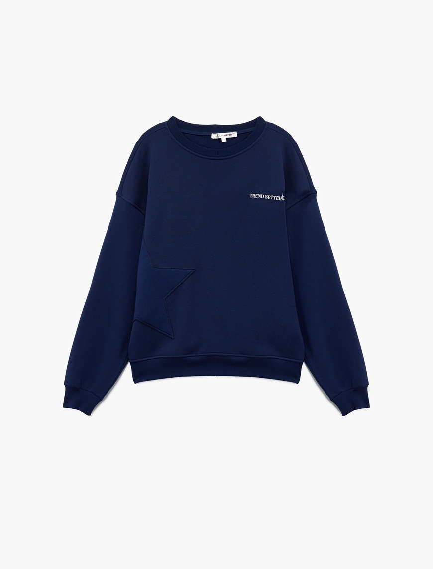   Şardonlu Uzun Kollu Rahat Kesim Bisiklet Yaka Yıldız Dikiş Detaylı Baskılı Sweatshirt
