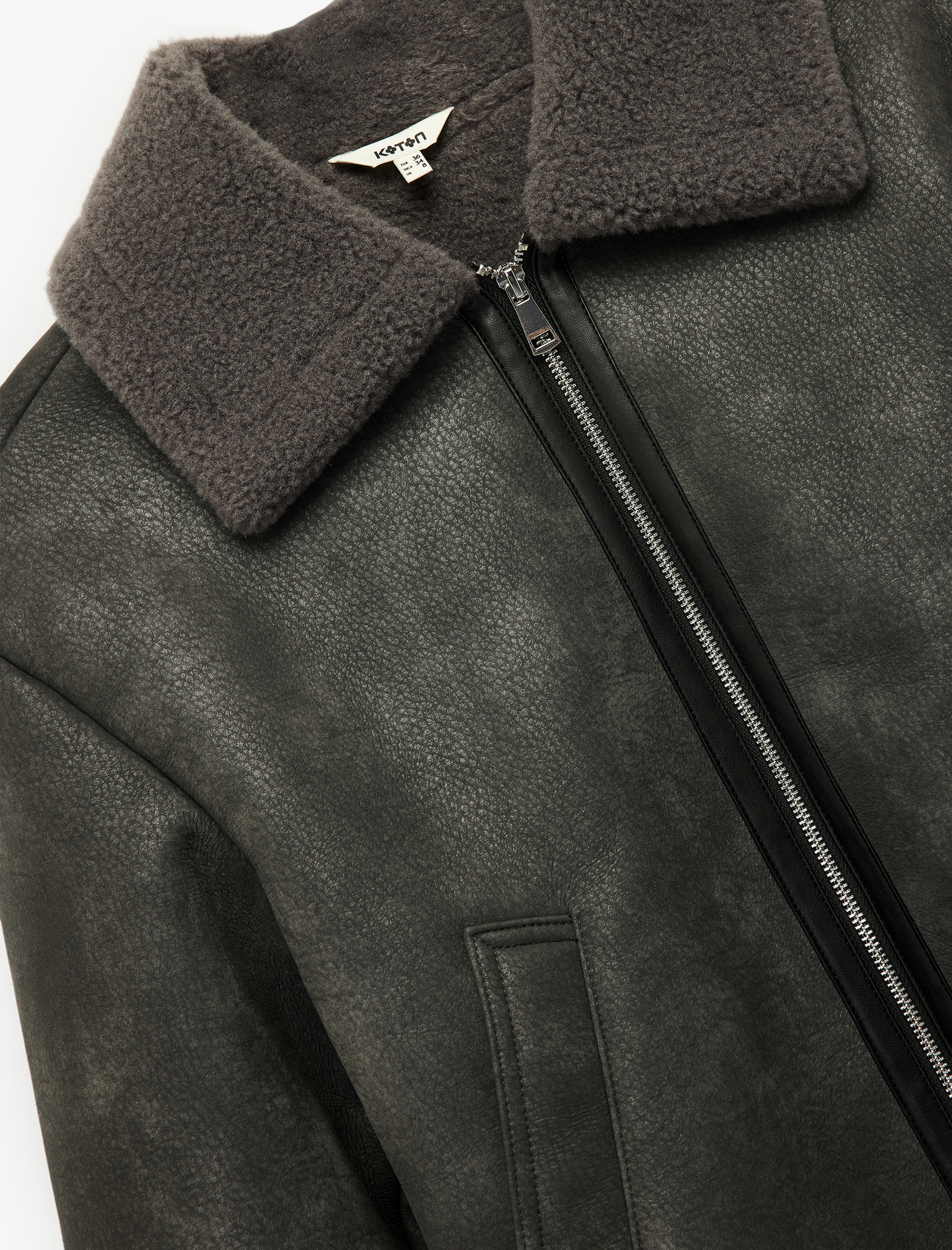   Uzun Kollu Fermuarlı Crop Peluş Yaka Süet Görünümlü Biker Ceket