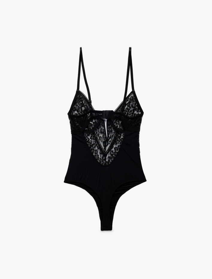  V Yaka İnce Askılı Transparan Dantelli Bodysuit