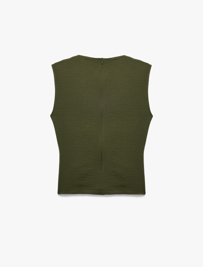  Aerobin Kumaş Kolsuz Degaje Yaka Kemer Detaylı Bluz