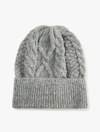 Katlı Saç Örgüsü Detaylı Triko Örgü Bere