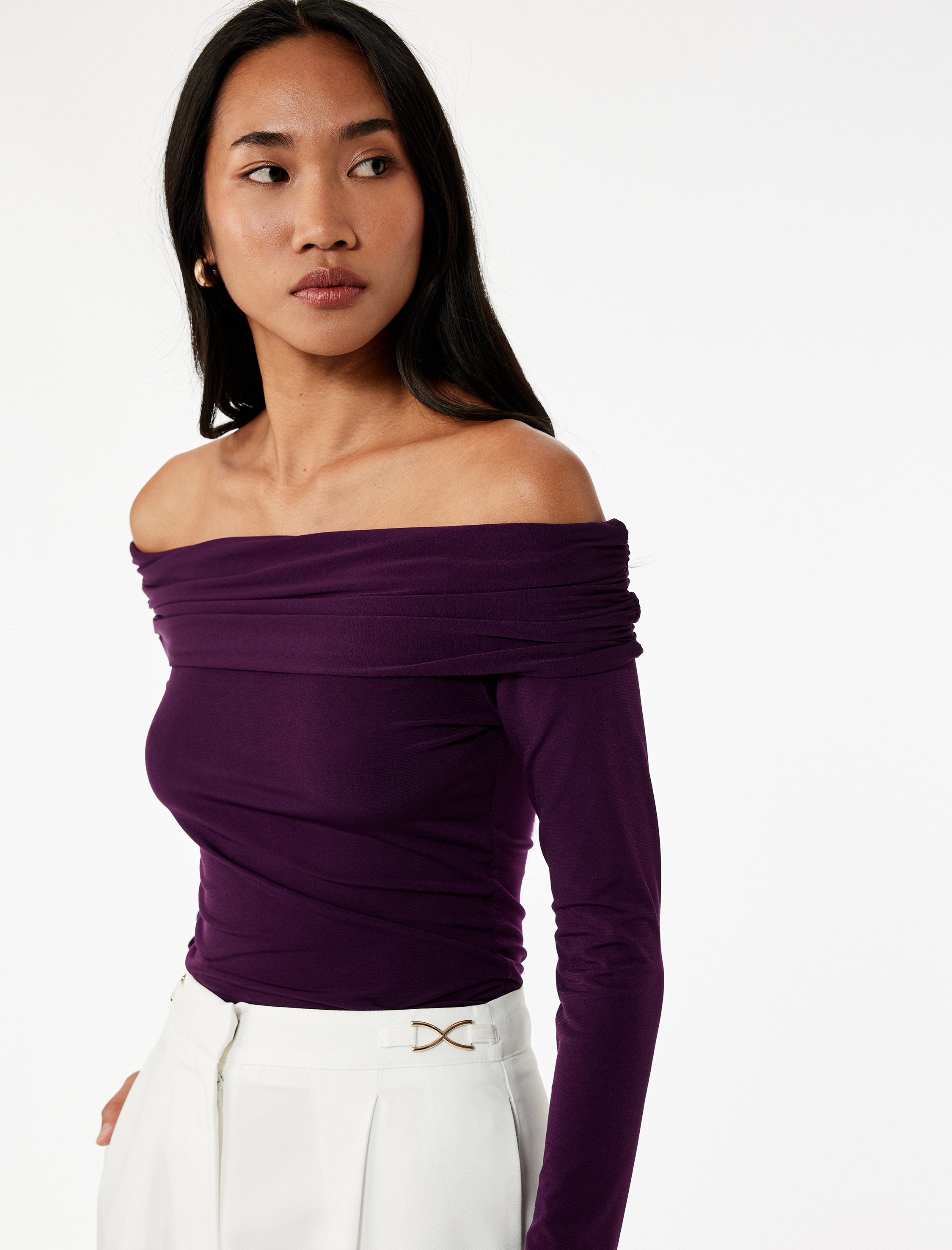   Slim Fit Uzun Kollu Drapeli Omzu Açık Tişört