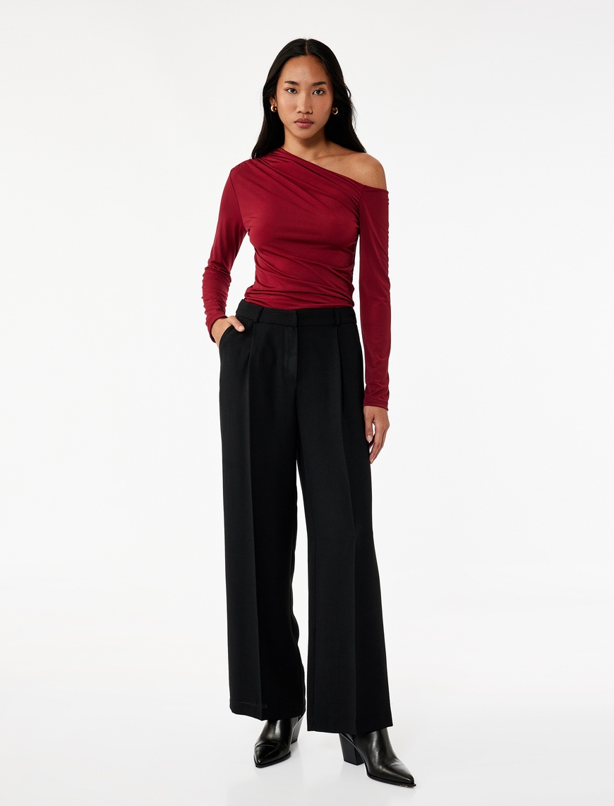   Slim Fit Drape Detaylı Uzun Kollu Asimetrik Tek Omuz Tişört