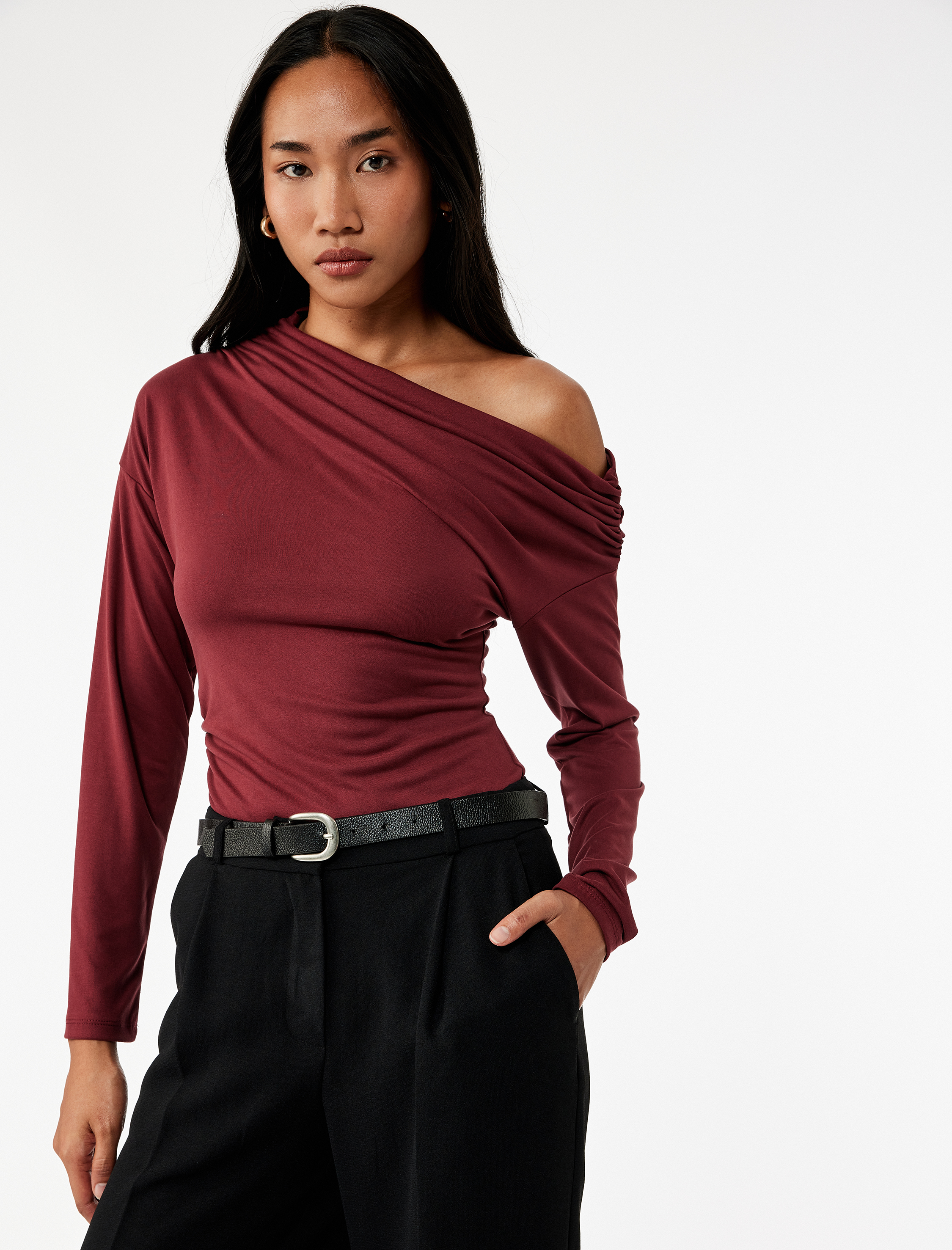   Modal Kumaş Slim Fit Drape Detaylı Asimetrik Yaka Uzun Kollu Tişört