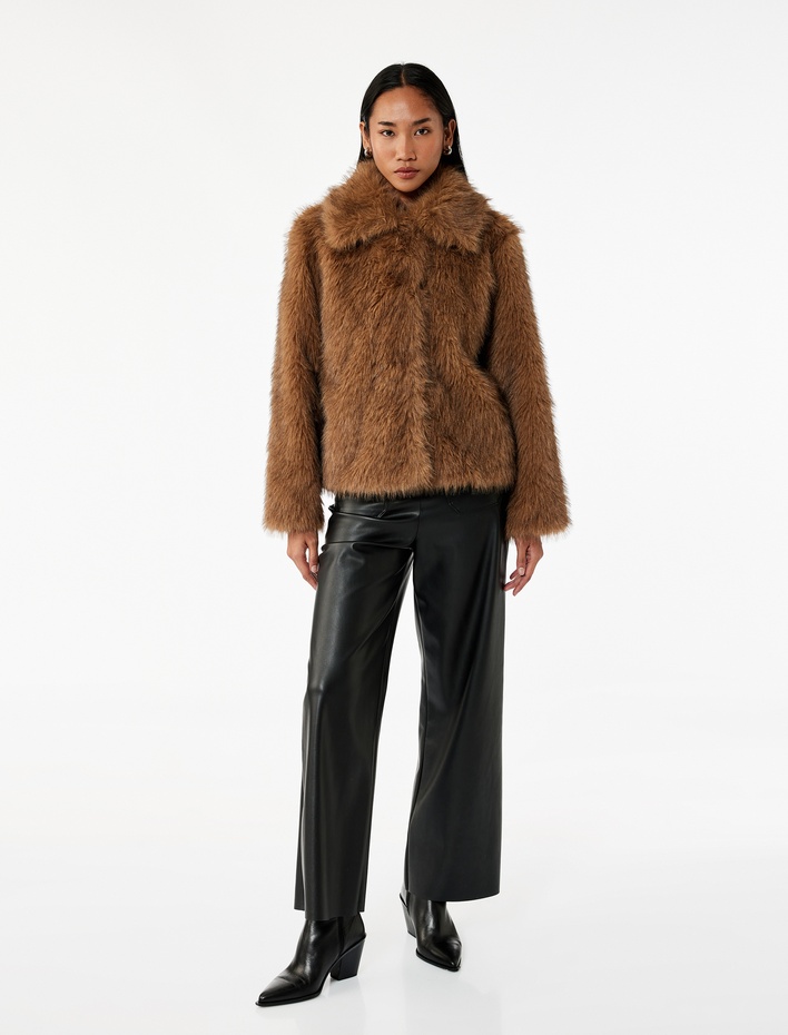  Kruvaze Yaka Uzun Kollu Crop Suni Kürk Ceket