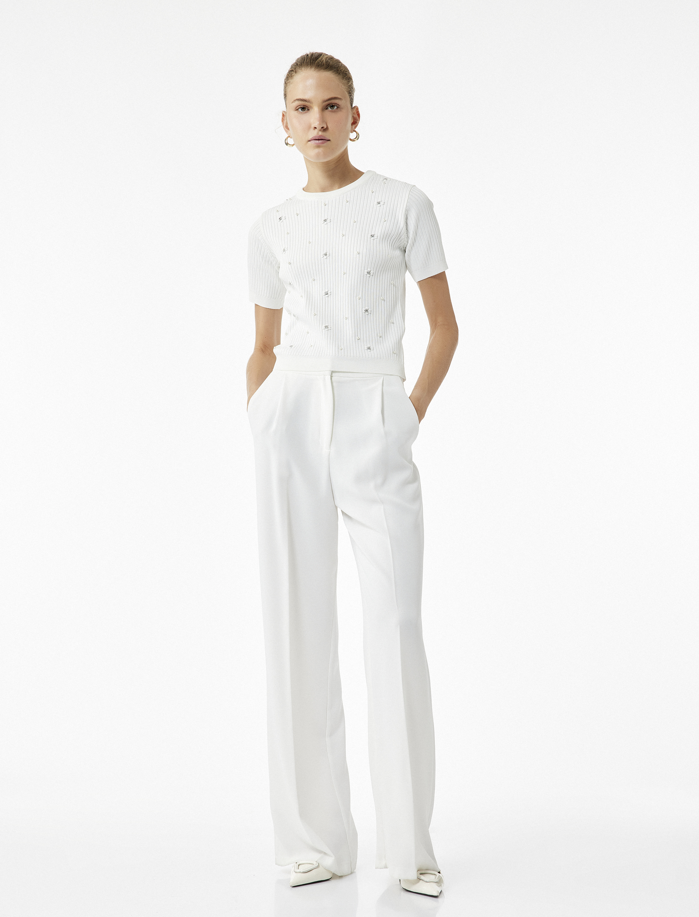   İnci İşlemeli Kısa Kollu Bisiklet Yaka Taşlı Triko Kazak