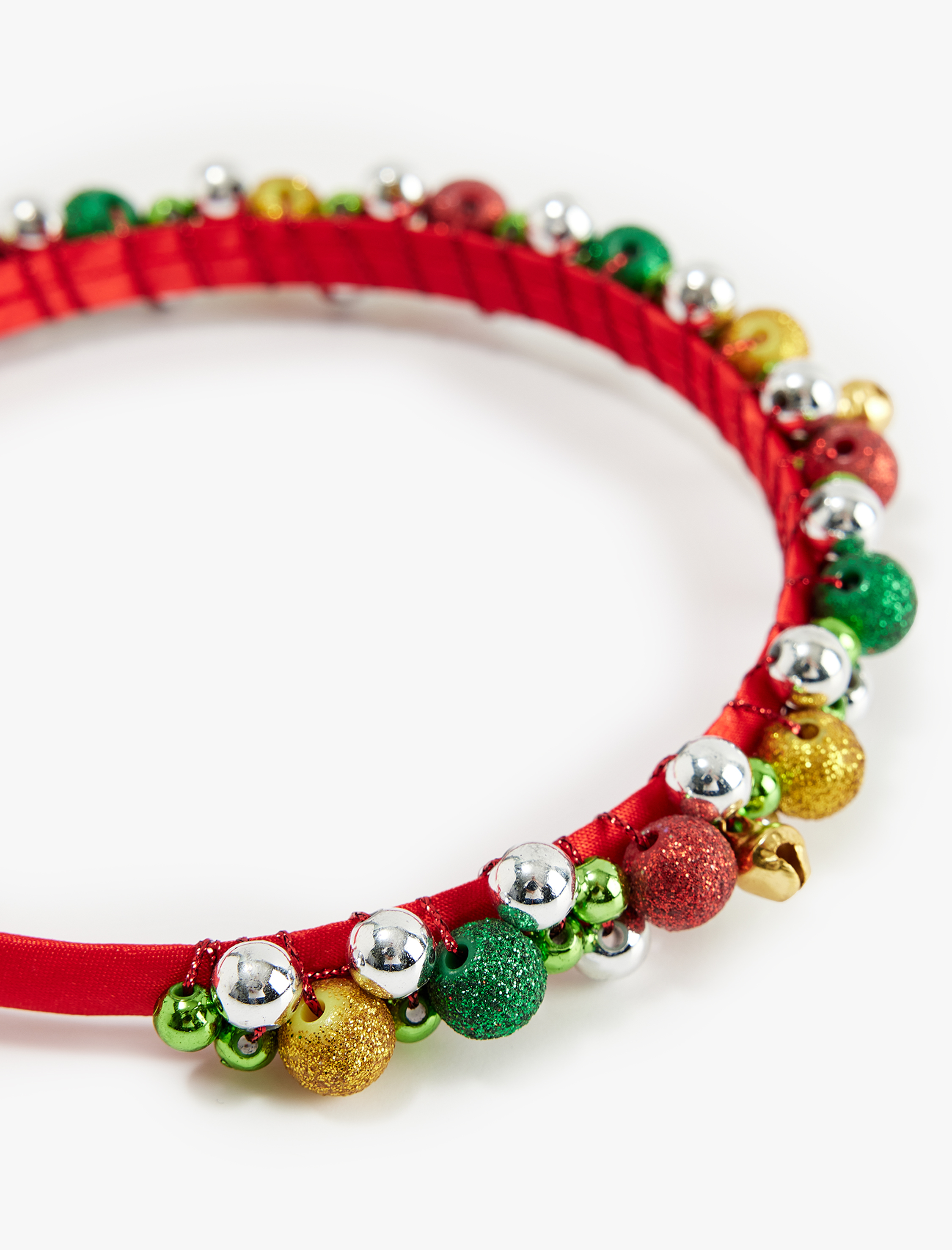  Kadın Boncuklu Yılbaşı Tacı