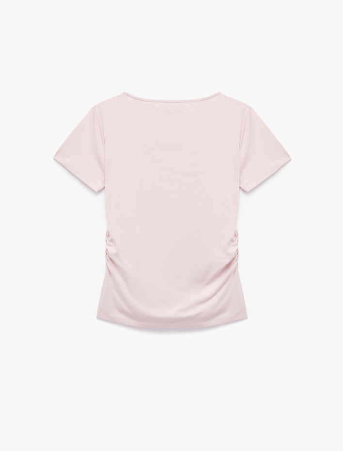  Viskon Kumaş Slim Fit Drape Detaylı Kısa Kollu Kayık Yaka Tişört