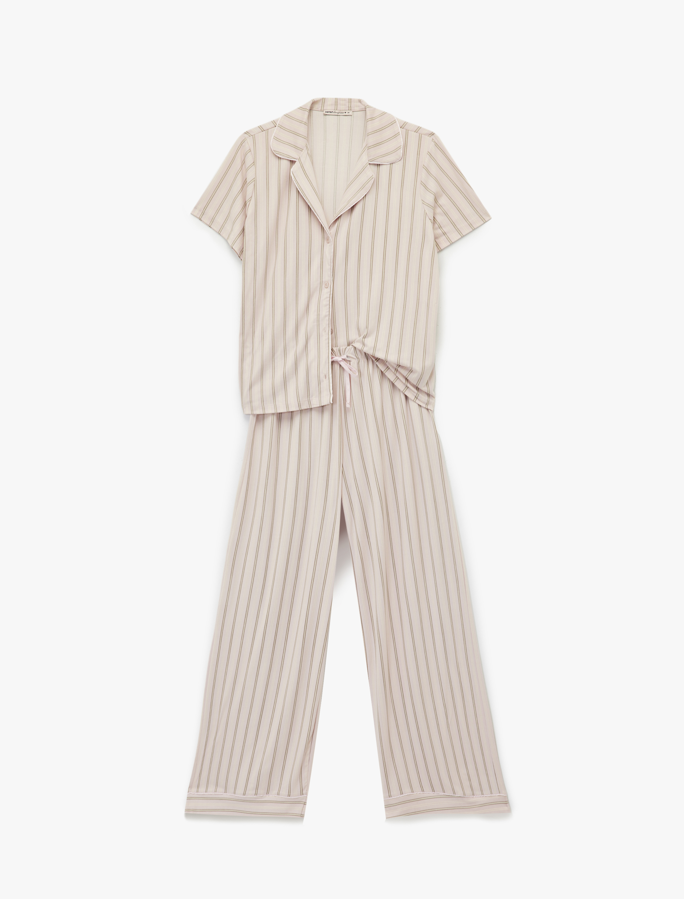   Rahat Kalıp Kısa Kollu Gömlek Yaka Çizgili Pijama Takımı
