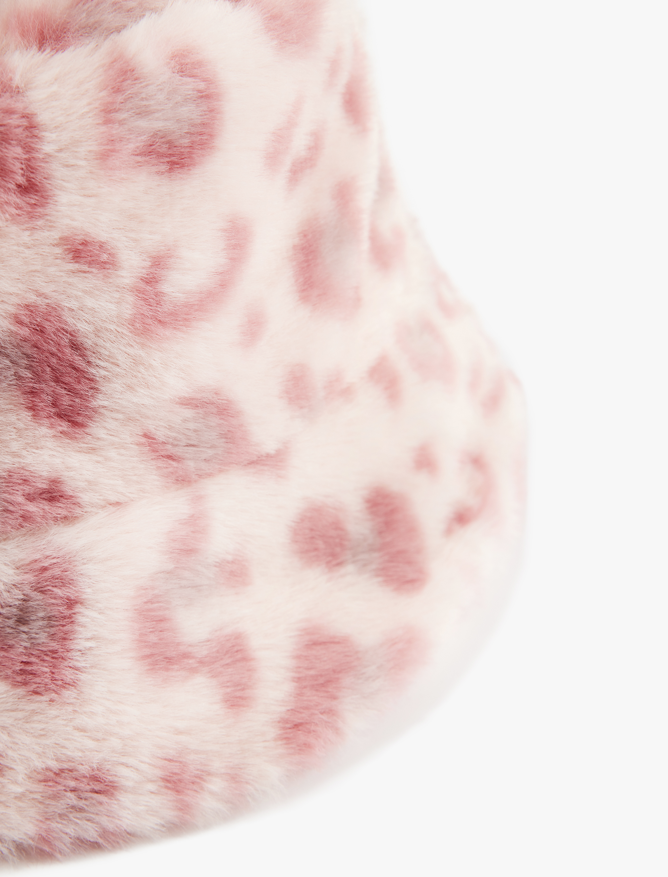  Kız Çocuk Leopar Desenli  Kulak Aplikeli Peluş Bucket Şapka