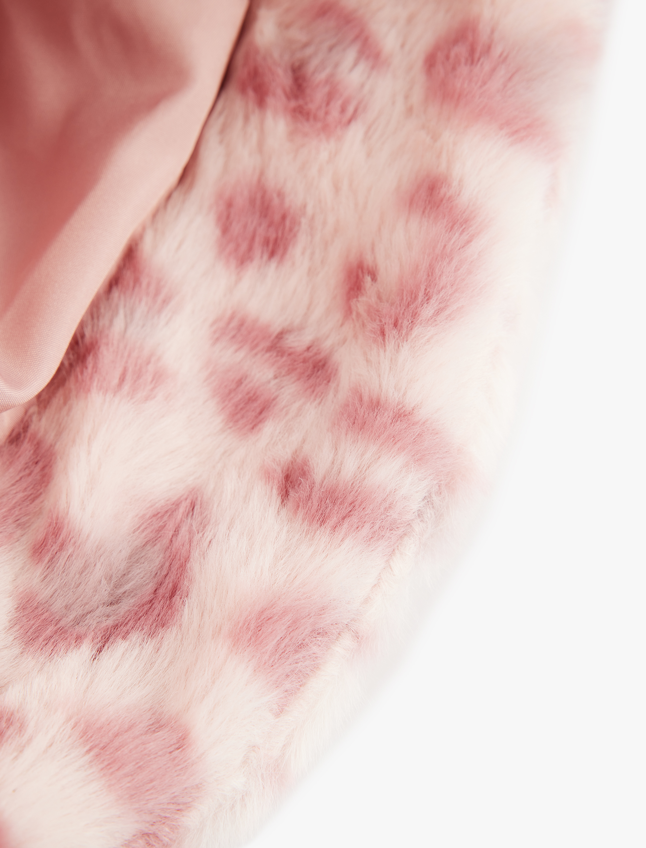  Kız Çocuk Leopar Desenli  Kulak Aplikeli Peluş Bucket Şapka