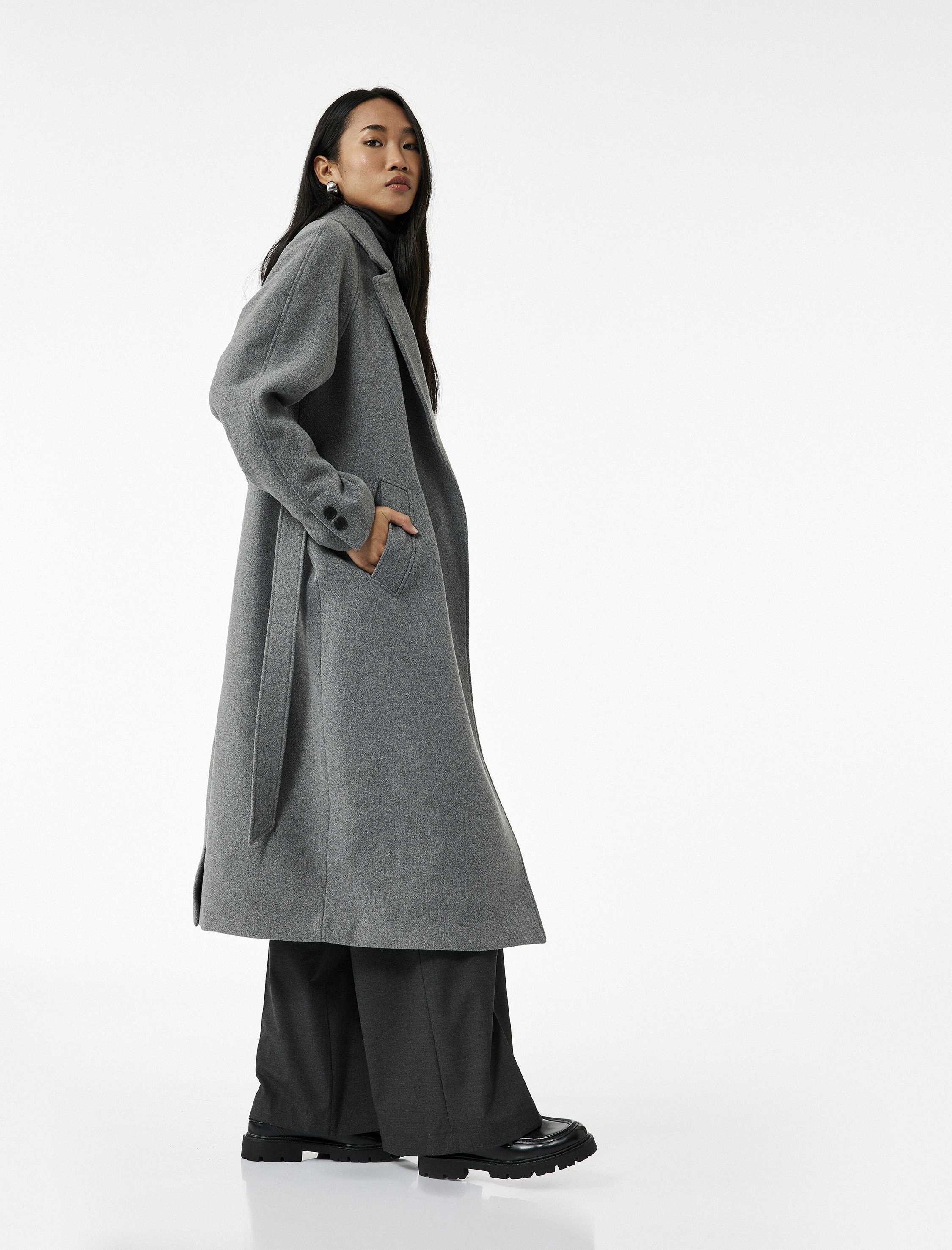   Uzun Kollu Kemerli Cepli Kruvaze Uzun Kaşe Kaban