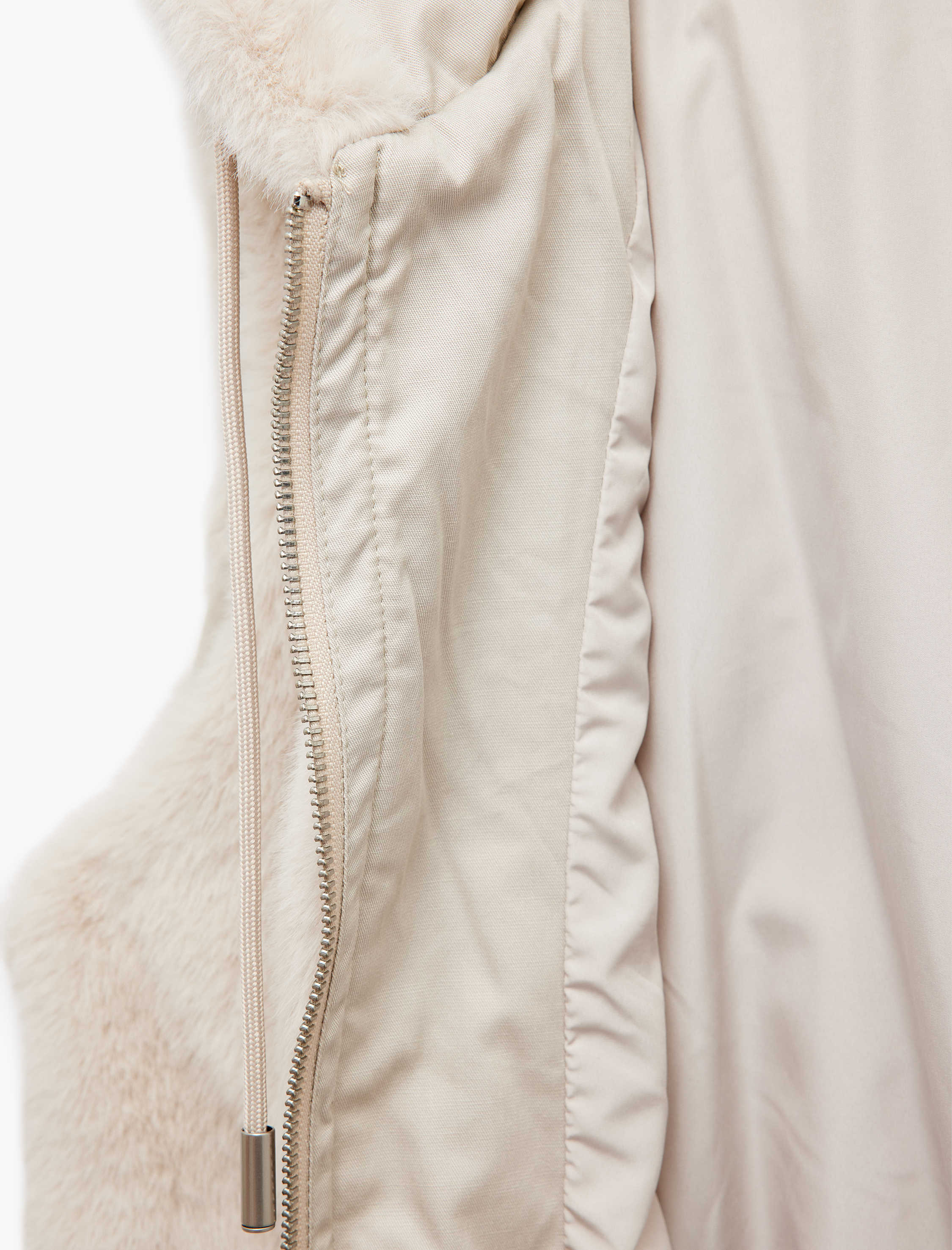   Kolsuz Kapüşonlu Fermuarlı Peluş Yelek