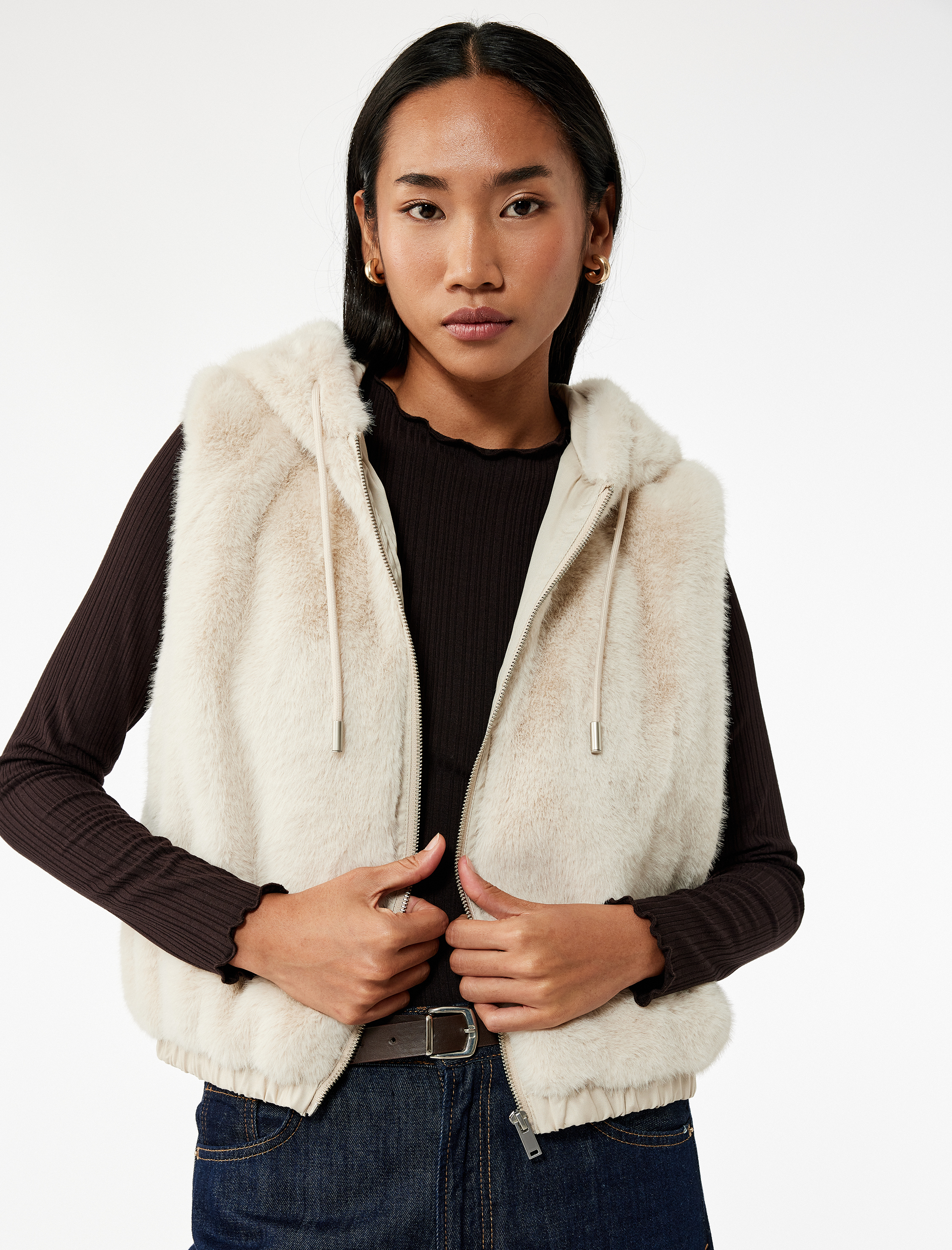   Kolsuz Kapüşonlu Fermuarlı Peluş Yelek