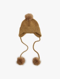 Ponponlu Kulaklı Örgü Bere