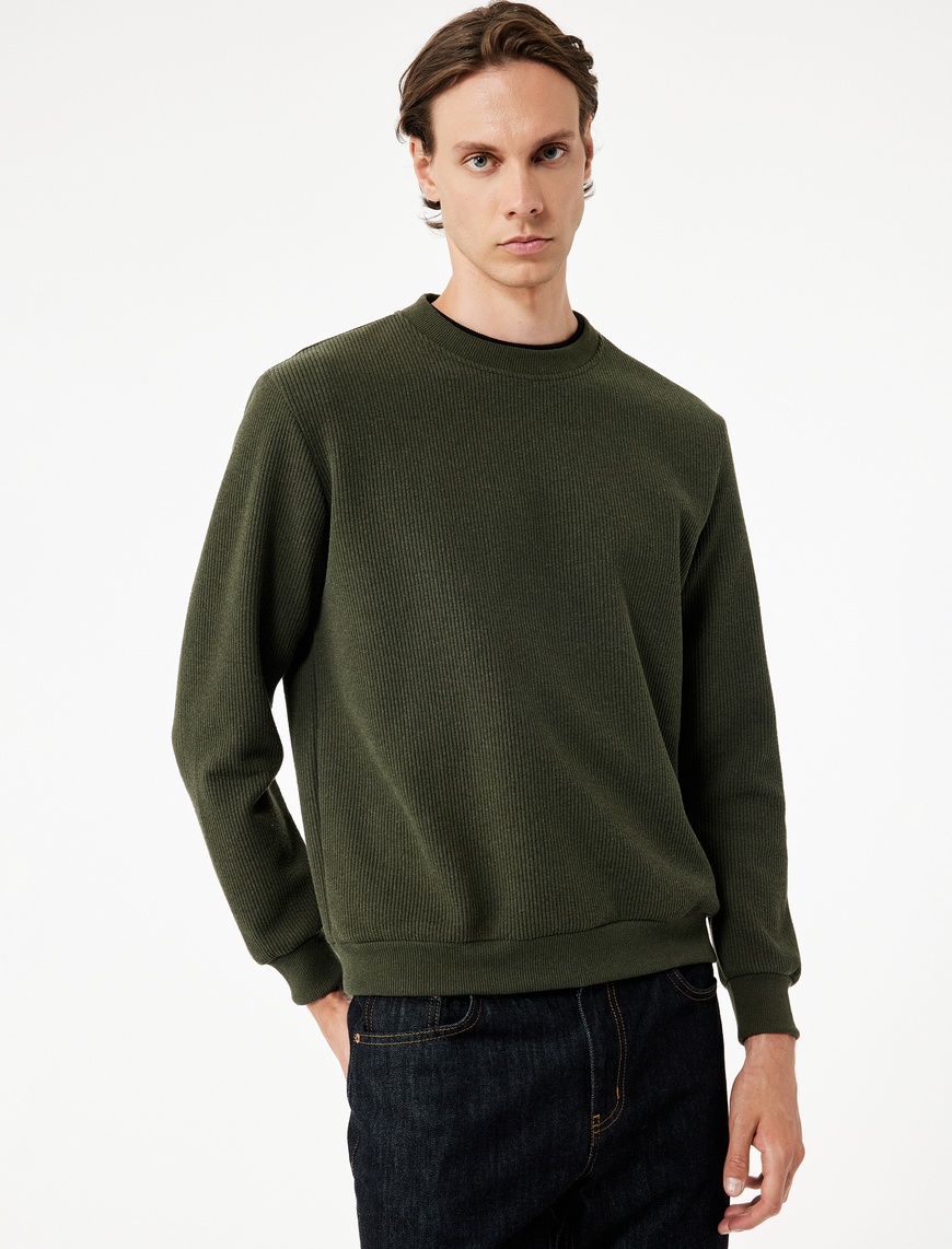   Dokulu Uzun Kollu Basic Bisiklet Yaka Sweatshirt