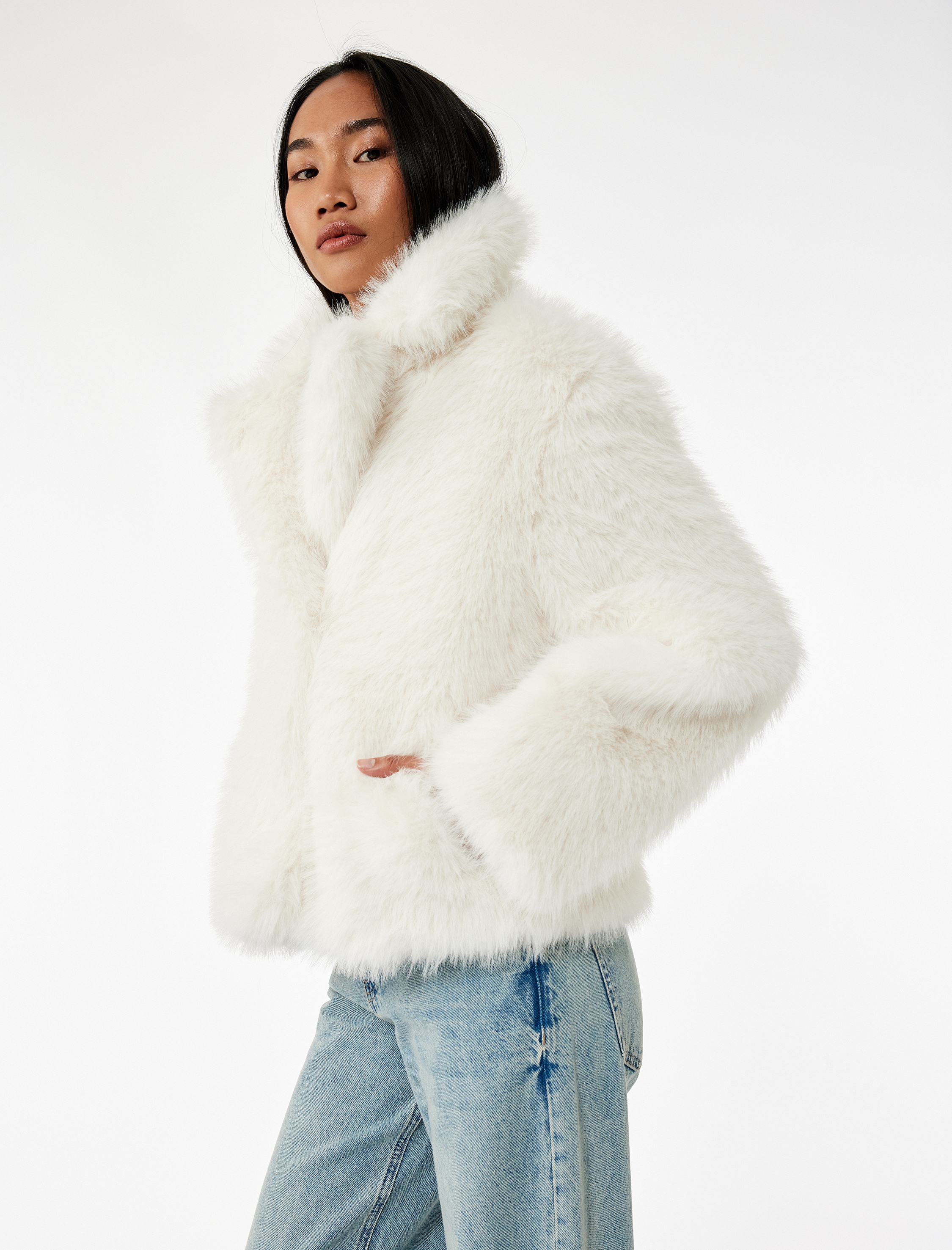   Kruvaze Yaka Uzun Kollu Kısa Suni Kürk Kaban