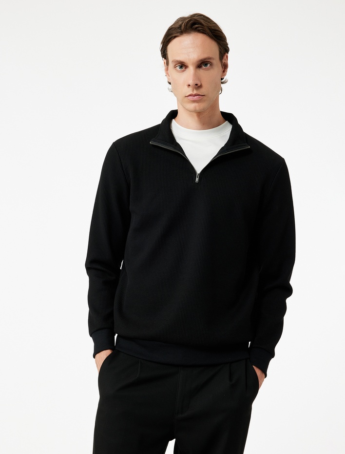  Dokulu Uzun Kollu Yarım Fermuarlı Sweatshirt