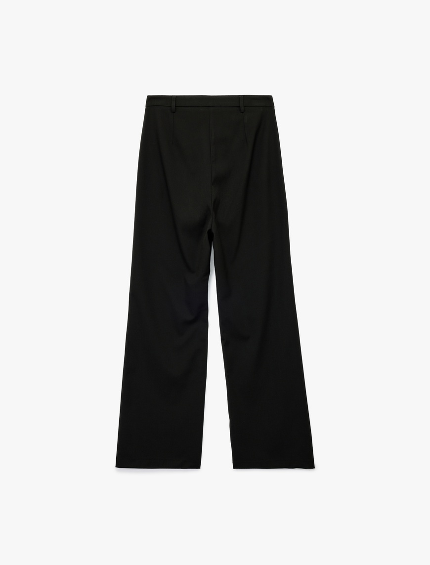   Düğmeli Cepli Straight Fit Düz Bol Paça Kumaş Pantolon