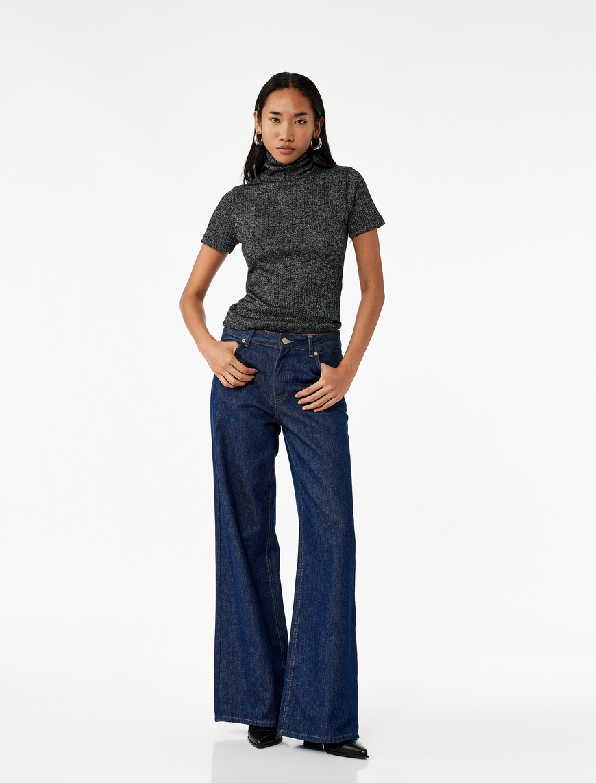  Slim Fit Kaşkorse Simli Balıkçı Yaka Kısa Kollu Tişört