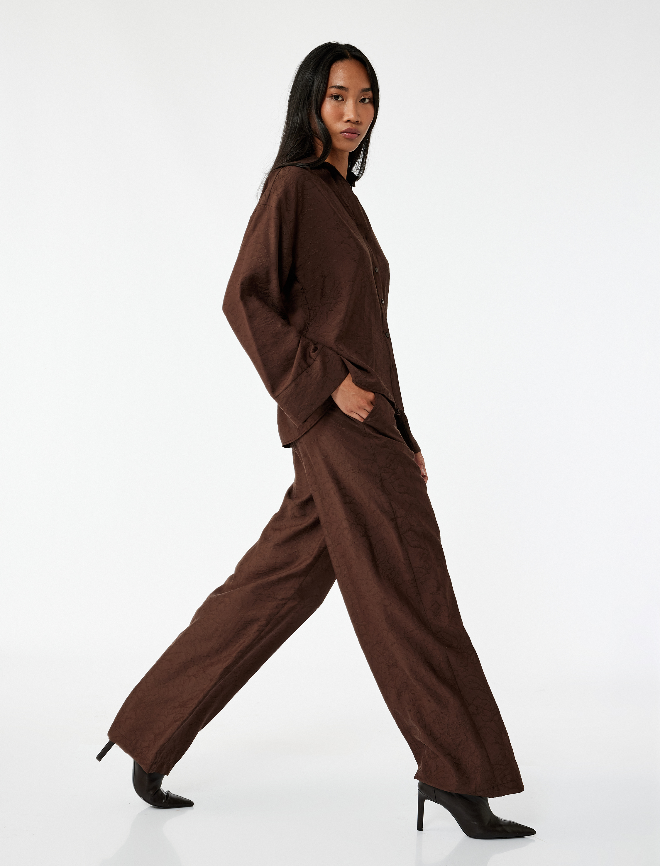 Modal Kumaş Cepli Beli Lastikli Bağlamalı Floral Dokulu Geniş Paça Pantolon