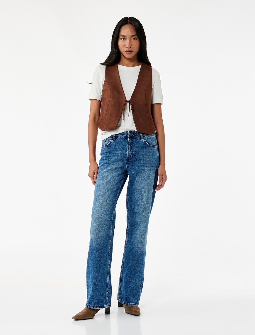   Slim Fit V Yaka Bağlama Detaylı Crop Suni Süet Yelek