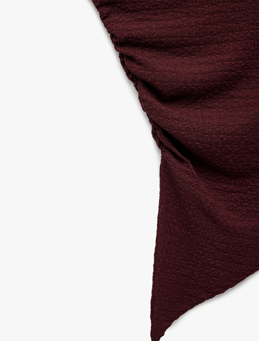   Slim Fit Asimetrik Bisiklet Yaka Bürümcük Kolsuz Tişört
