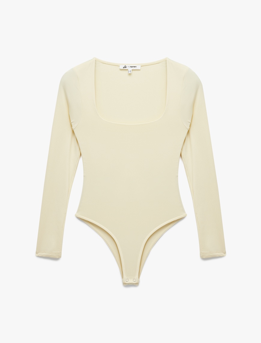   Kare Yaka Uzun Kollu Slim Fit Çıtçıtlı Body