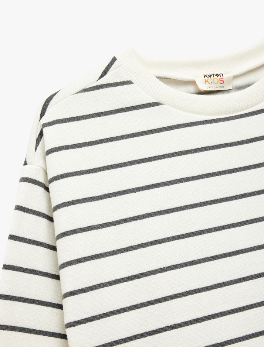  Erkek Çocuk Uzun Kollu Bisiklet Yaka Pamuklu Şardonlu Oversize Sweatshirt