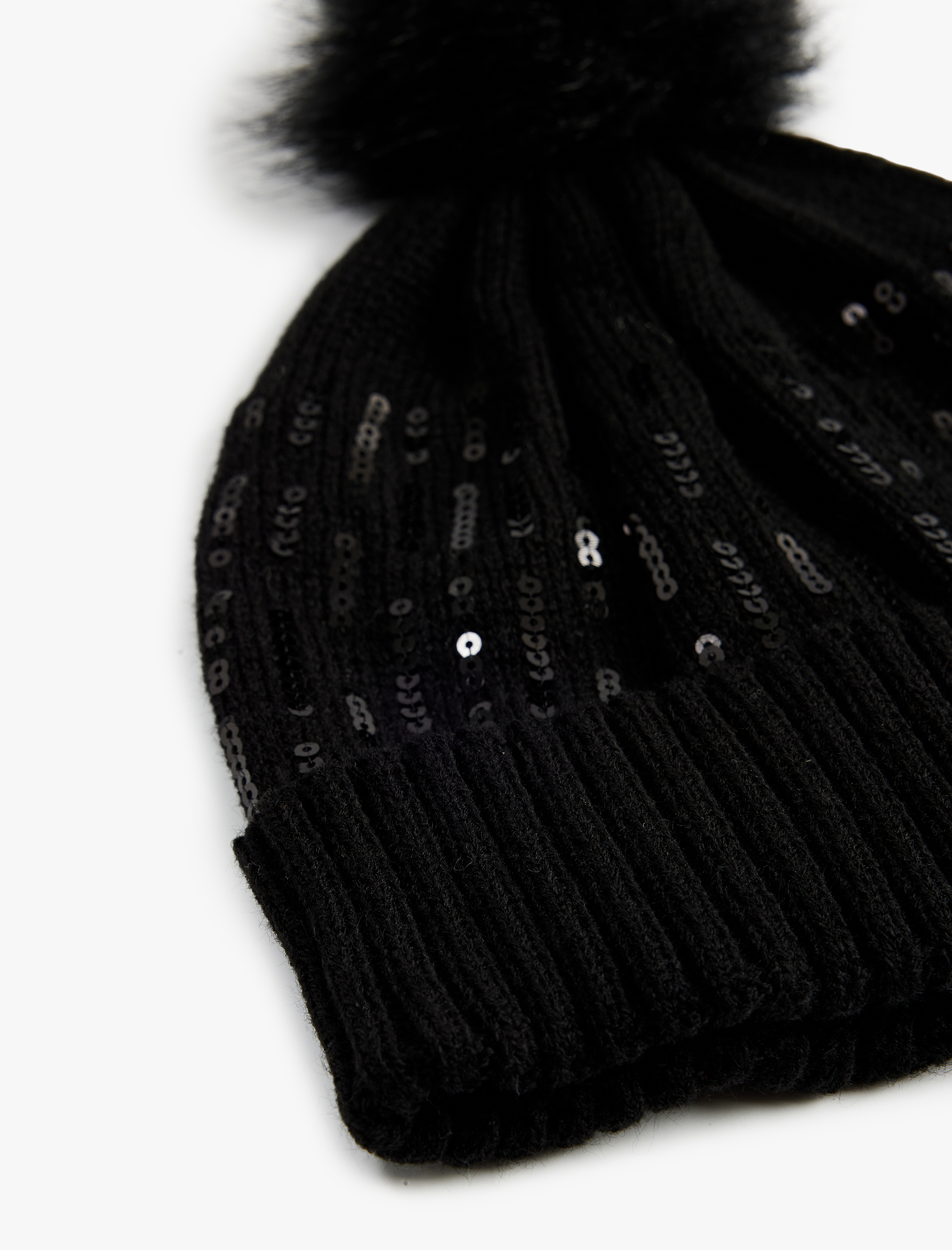  Kadın Pul Detaylı Ponponlu Katlı Örgü Bere