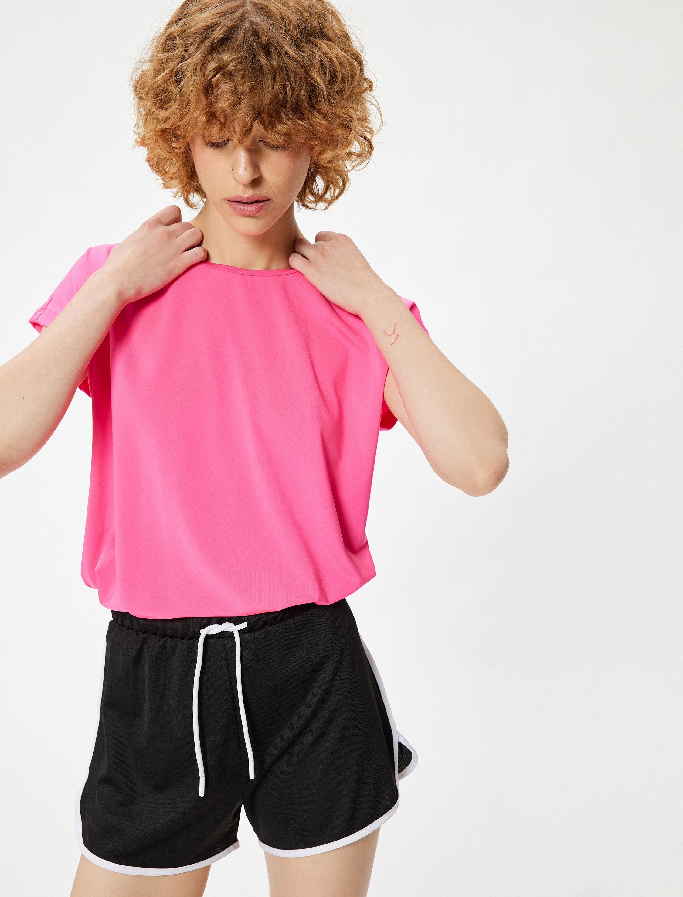   Oversize Spor Tişört Bisiklet Yaka Kısa Kollu Düşük Omuzlu