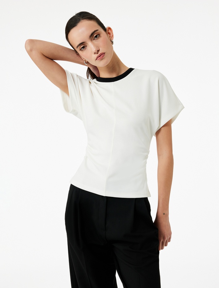  Modal Kumaş Drape Detaylı Kısa Kollu Bisiklet Yaka Tişört