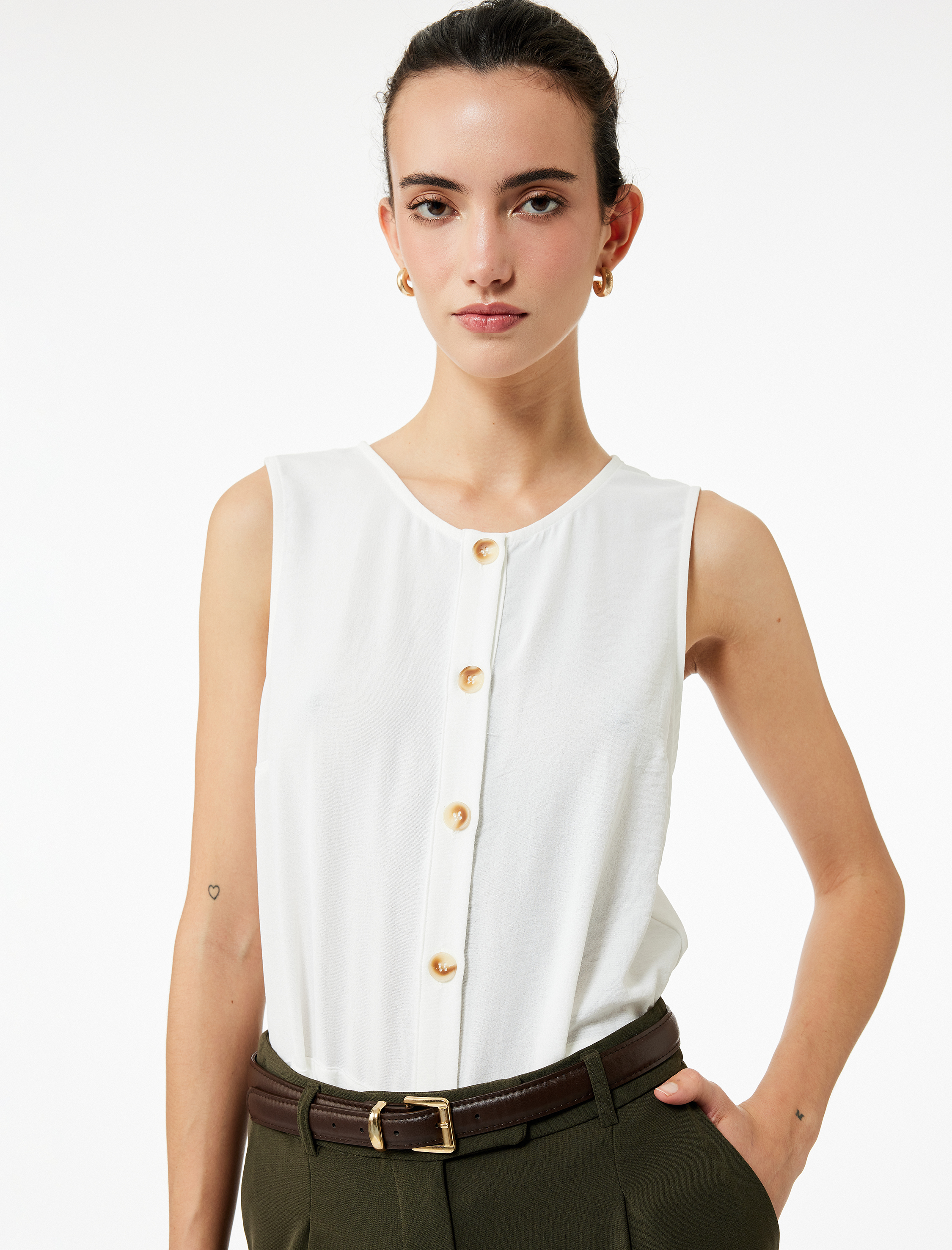   Kolsuz Düğmeli Bisiklet Yaka Yelek