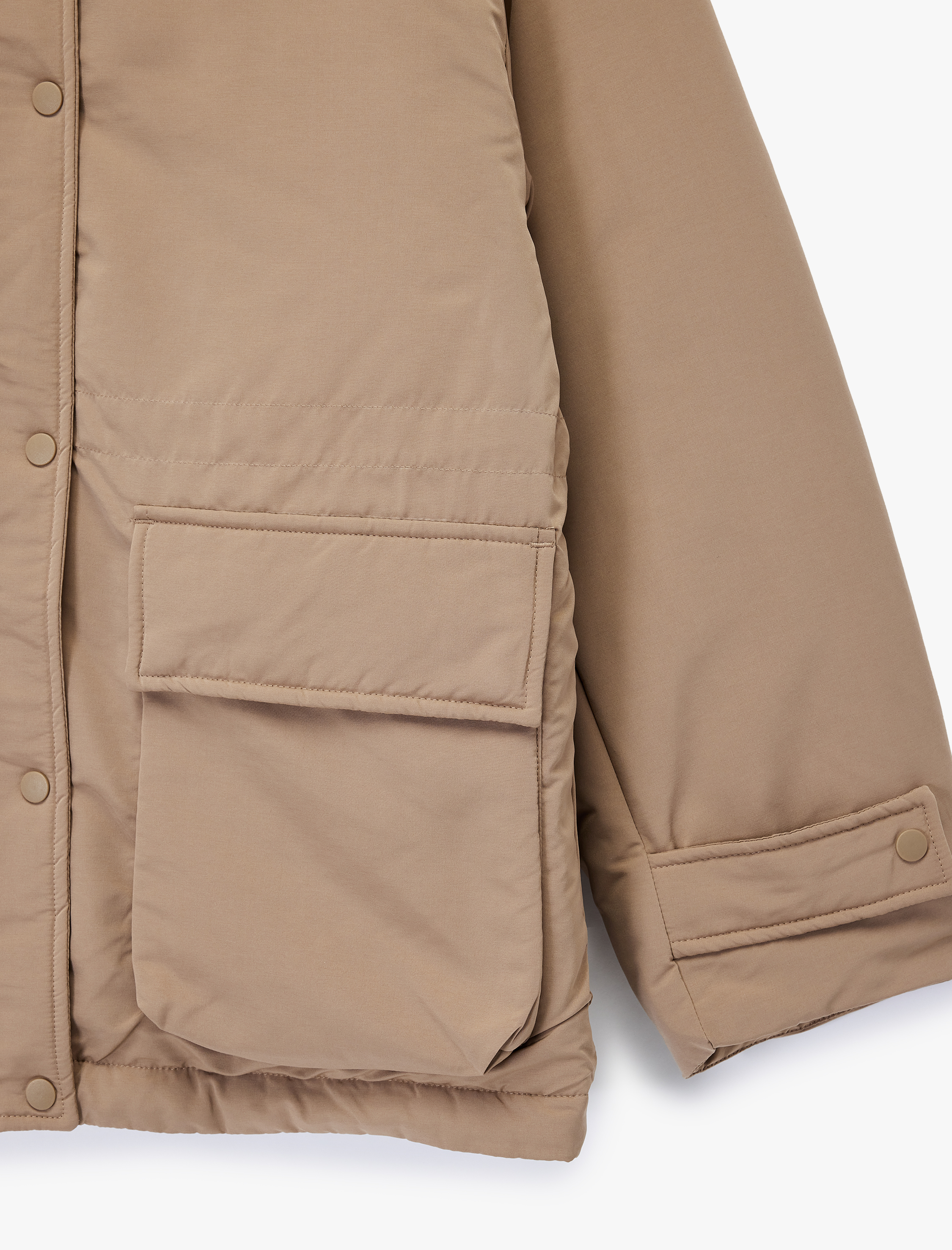   Uzun Kollu Cepli Fermuarlı Su İtici Kapüşonlu Mont