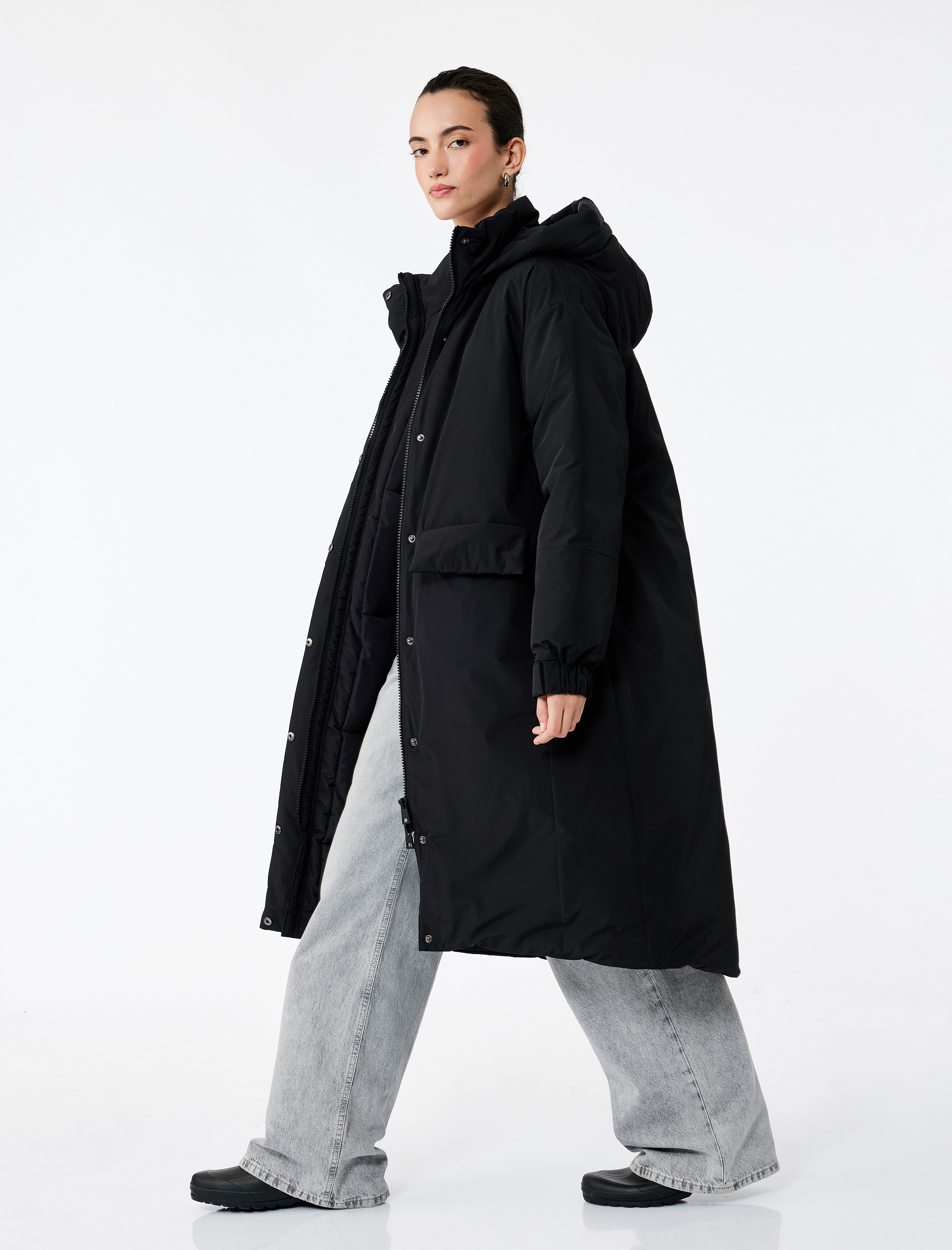   Çıkarılabilir Kapüşonlu Uzun Kollu Fermuarlı Anorak Su İtici Oversize Uzun Mont
