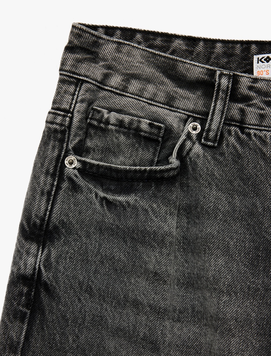   Yüksek Bel Cepli Düğmeli Düz Paça Jean Pantolon - Straight Fit Jean