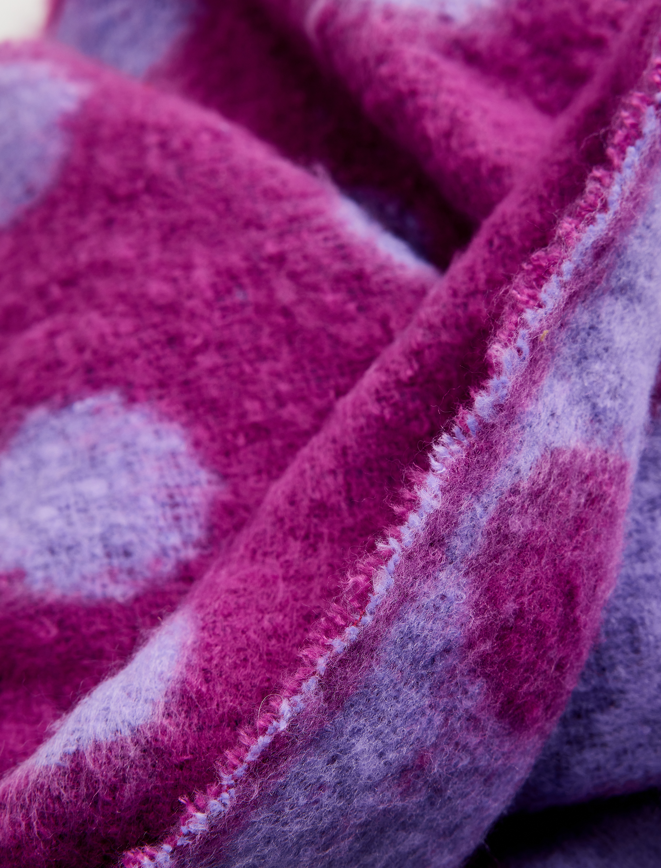  Kadın Puantiyeli Püsküllü Yumuşak Dokulu Uzun Atkı