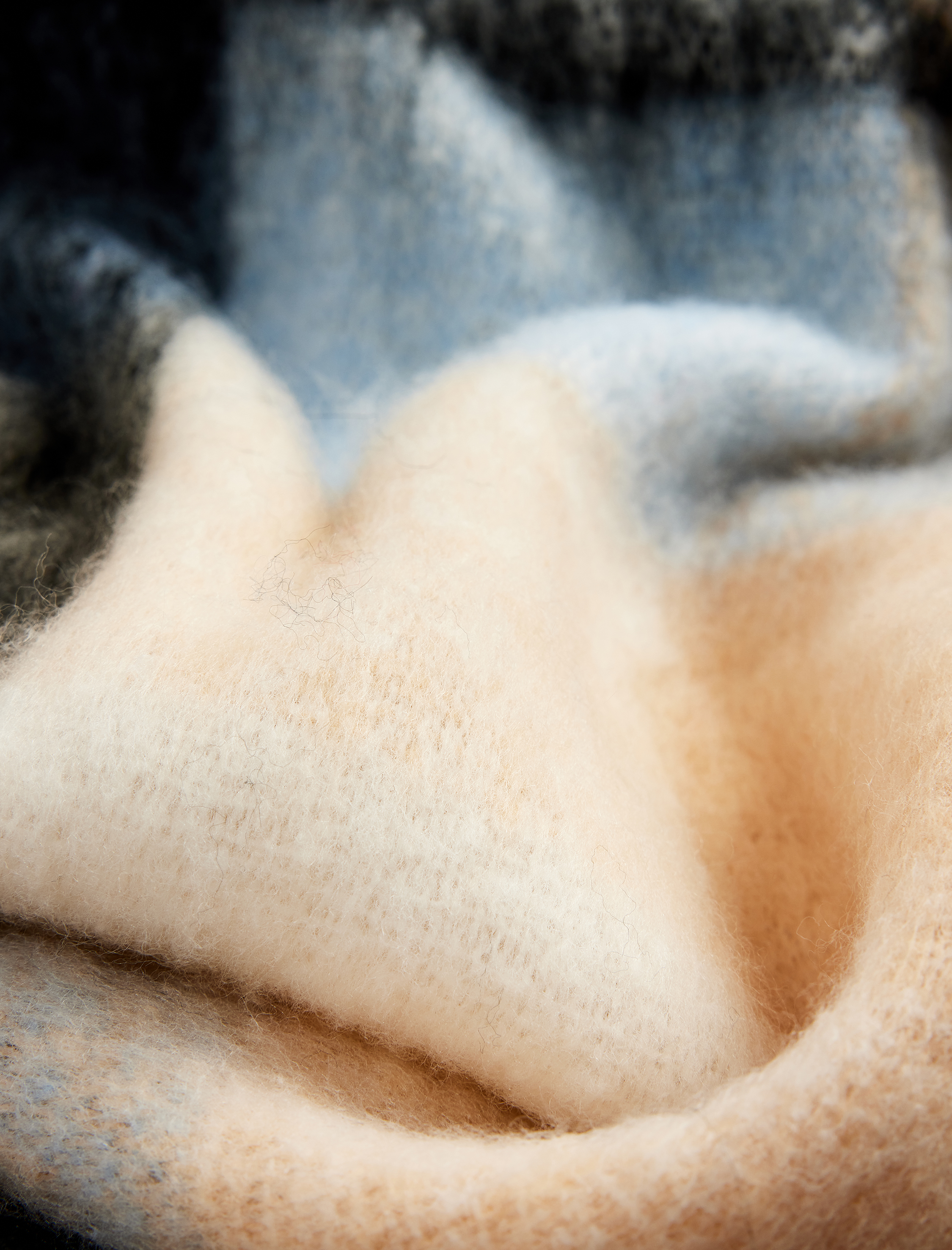  Kadın Yumuşak Dokulu Püsküllü Uzun Ekoseli Atkı