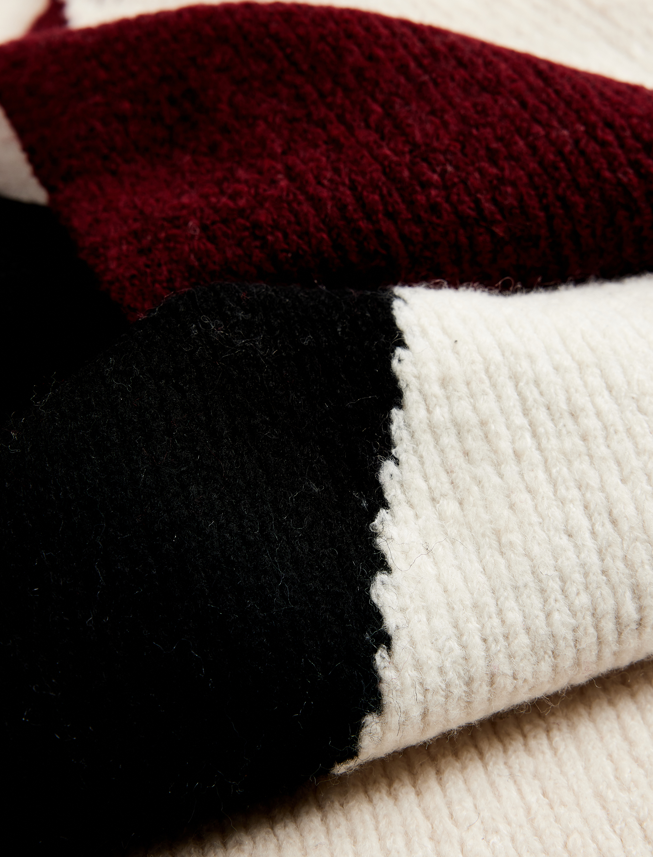  Kadın Geometrik Desenli Uzun Triko Atkı