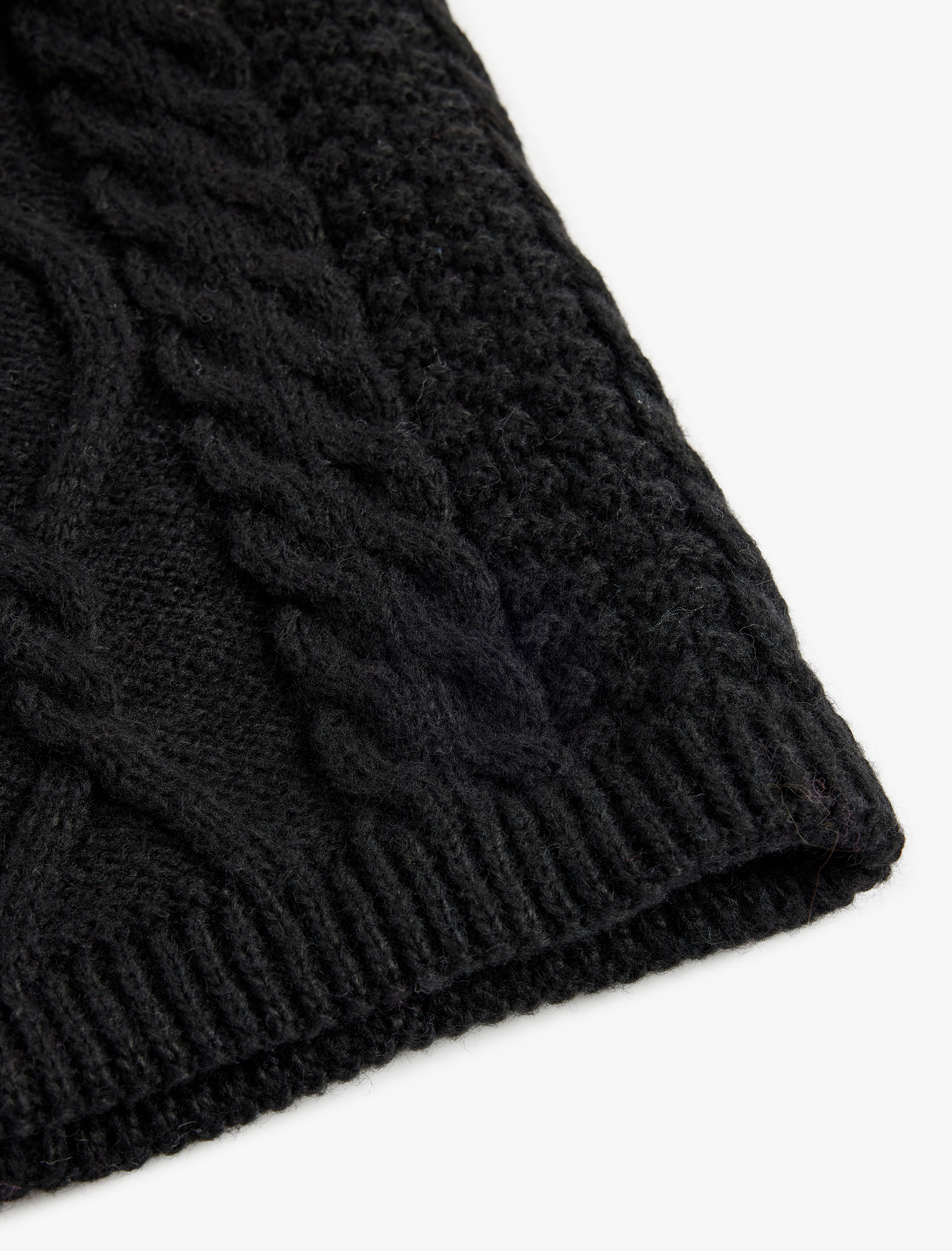  Kadın Saç Örgü Detaylı Yün Karışımlı Boyunluk