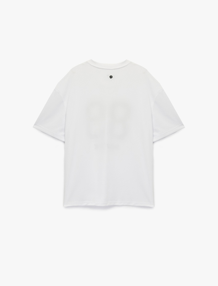  Regular Fit Kısa Kollu V Yaka Baskılı Spor Tişört