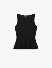 Krep Scuba Kumaş Slim Fit Kolsuz Kayık Yaka Fiyonk Detaylı Peplum Bluz